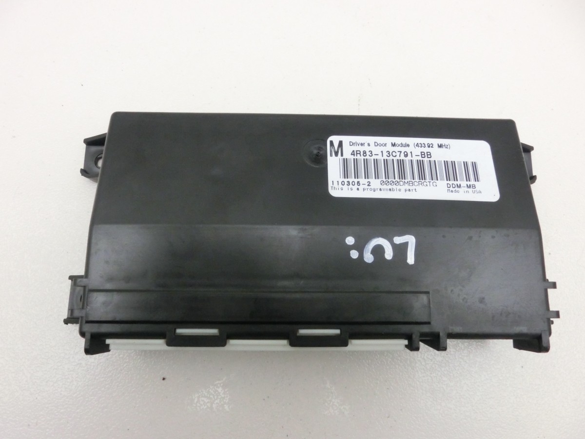 Jaguar S-Type 04-06 Steuergerät ECU Modul SG DDM-MB Fahrer Tür Remote Jaguar S-Type 04-06 01.02.2006 4R83-13C791-BB... Vorschau 1
