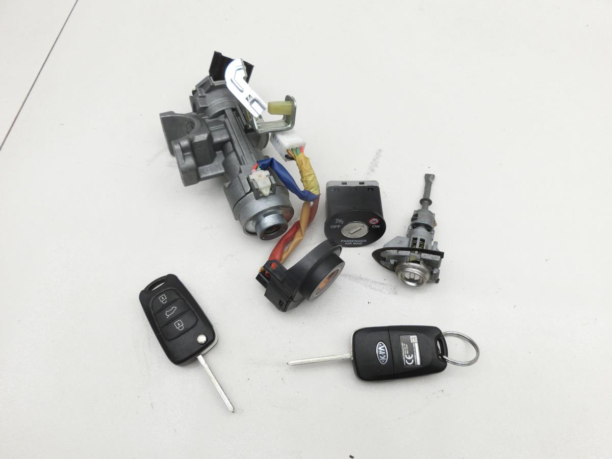 Kia Rio III UB 11-15 Zündschloss 2x Schlüssel Türschliesszylinder Kia Rio III UB 11-15 05.01.2012 819001WD00 gebraucht Vorschau 2