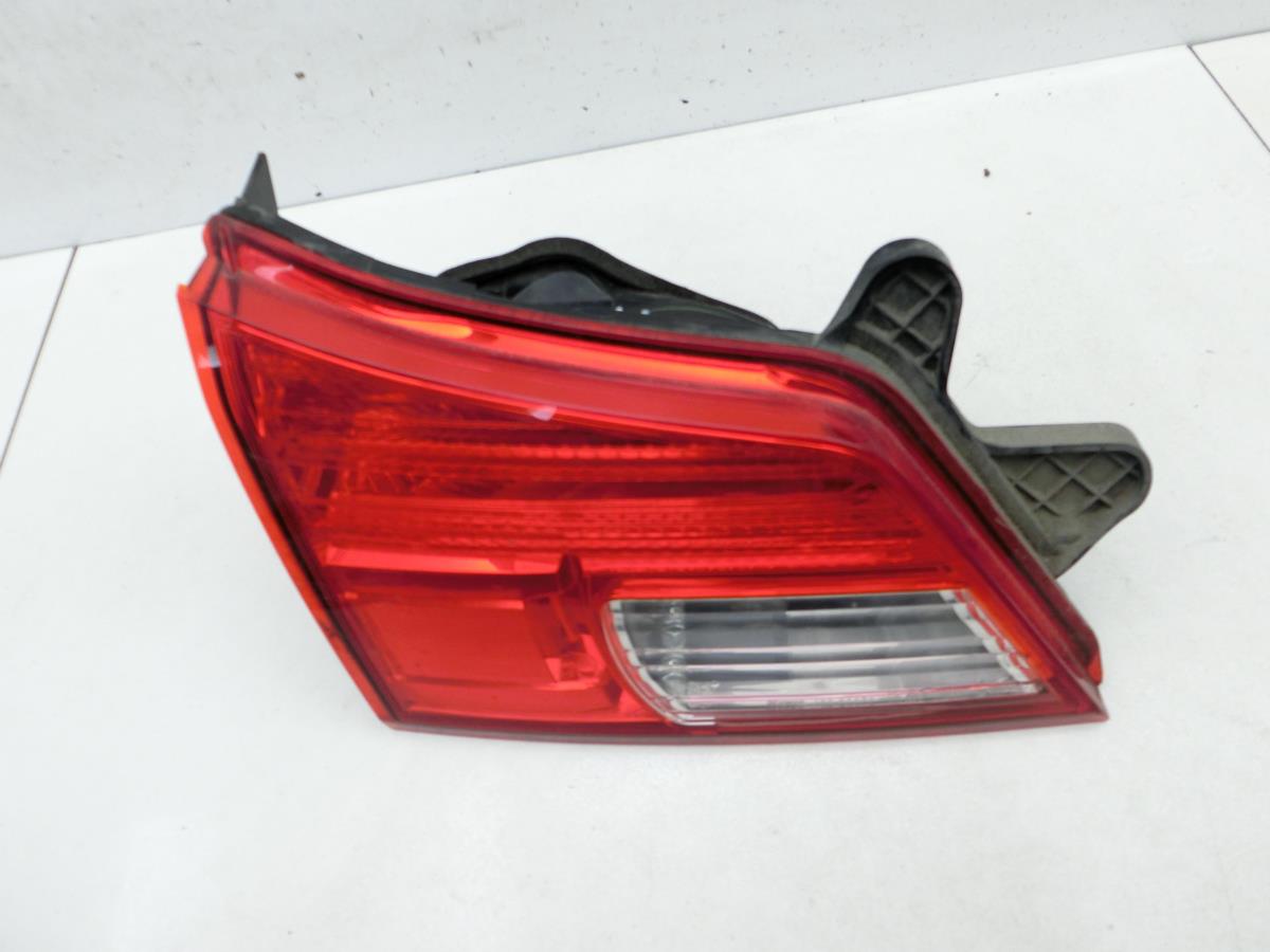 Subaru Outback 4 IV BR 13-14 Rückleuchte Heckleuchte für Klappe Links Subaru Outback 4 IV BR 13-14 21.03.2014 gebraucht Vorschau 2