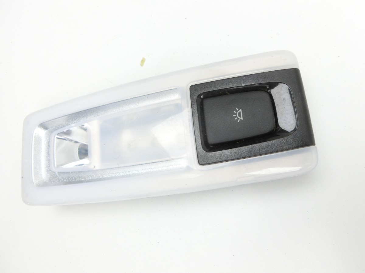 BMW X5 F15 13-18 Innenleuchte Innenraumleuchte Links Hinten BMW X5 F15 13-18 21.06.2013 9288995 734.04.000.00... Vorschau 4