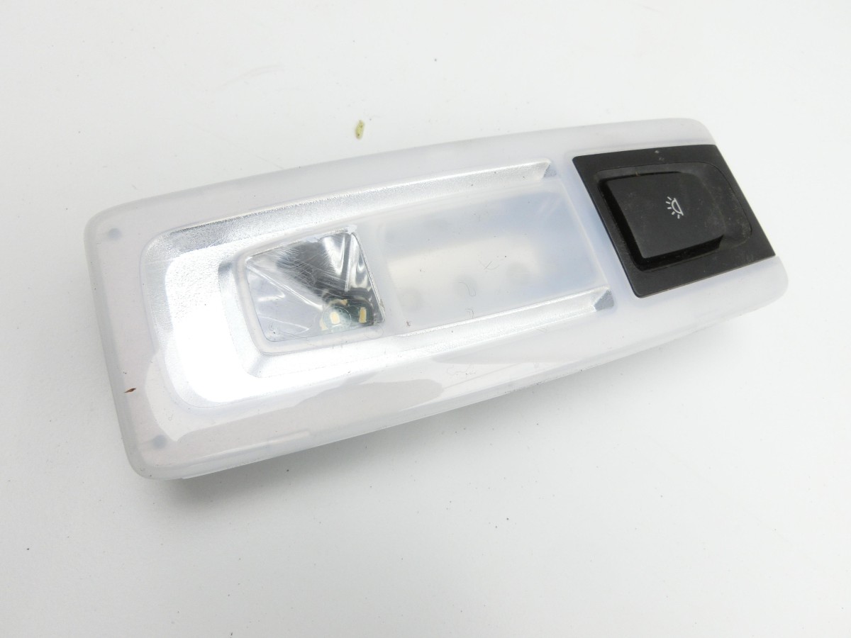 BMW X5 F15 13-18 Innenleuchte Innenraumleuchte Links Hinten BMW X5 F15 13-18 21.06.2013 9288995 734.04.000.00... Vorschau 2