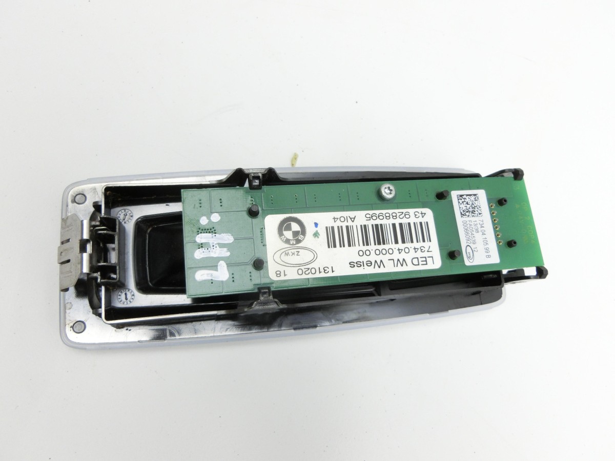 BMW X5 F15 13-18 Innenleuchte Innenraumleuchte Links Hinten BMW X5 F15 13-18 21.06.2013 9288995 734.04.000.00... Vorschau 5