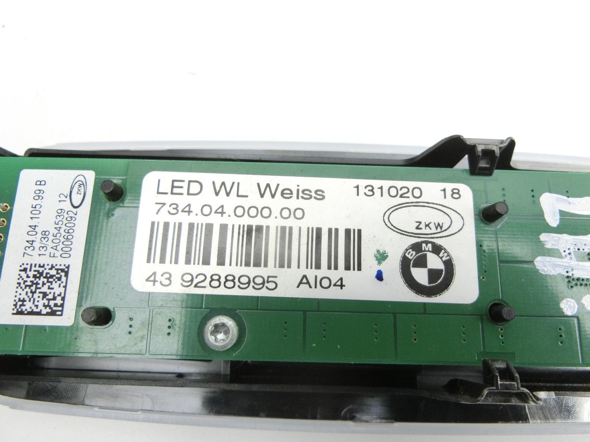 BMW X5 F15 13-18 Innenleuchte Innenraumleuchte Links Hinten BMW X5 F15 13-18 21.06.2013 9288995 734.04.000.00... Vorschau 6