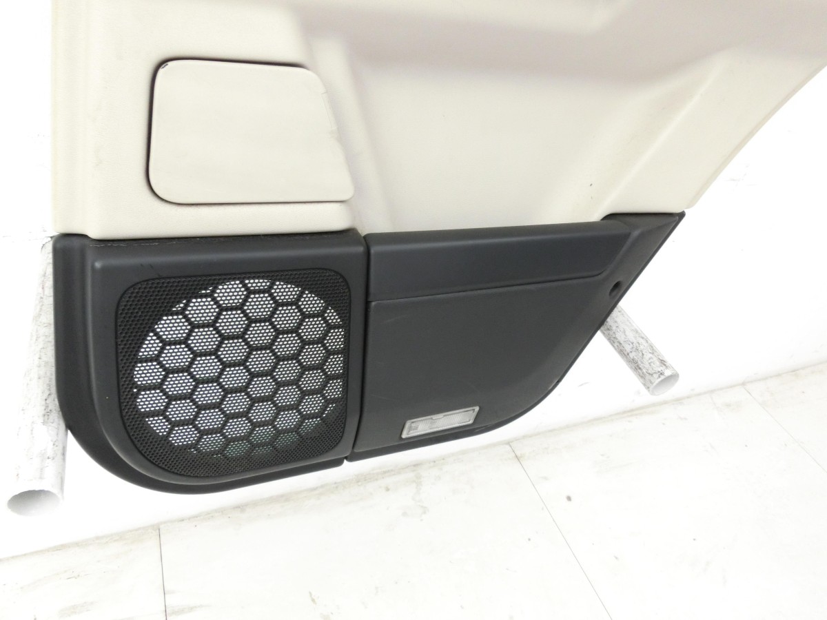 Land Range Rover L322 05-09 Türverkleidung Türpappe Rechts Hinten Land Range Rover L322 05-09 20.09.2006 VBA500180... Vorschau 4