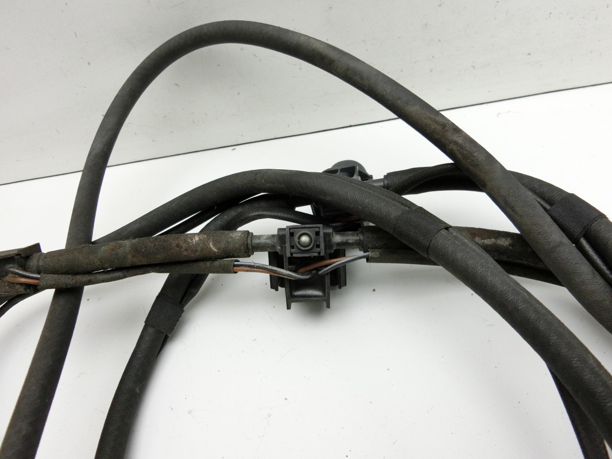 Mercedes E250 W212 13-16  Waschdüsen für Windschutzscheibe WS beheizt A2128600892