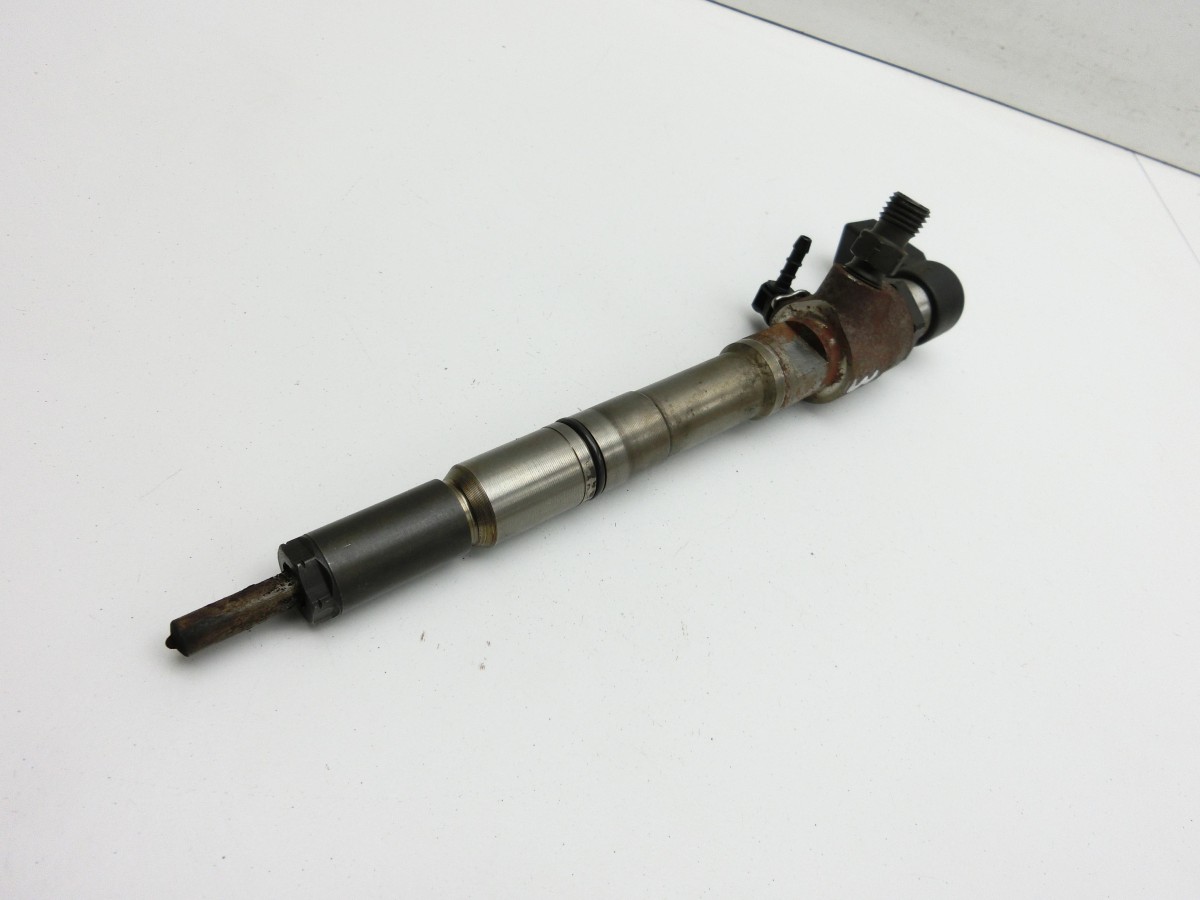 Seat Ibiza 6J 12-15 CDI 1,6 66KW  Injektor Einspritzdüse Zyl.3 A6510702987 03L130277B