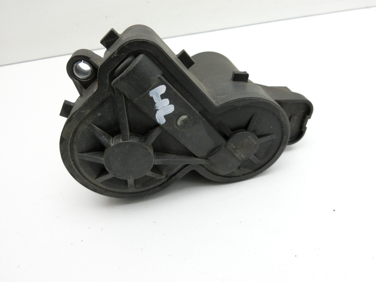 Mercedes X253 15-19 CDI 2,2 125KW  Stellemotor für Bremssattel Hinten Links 6426142
