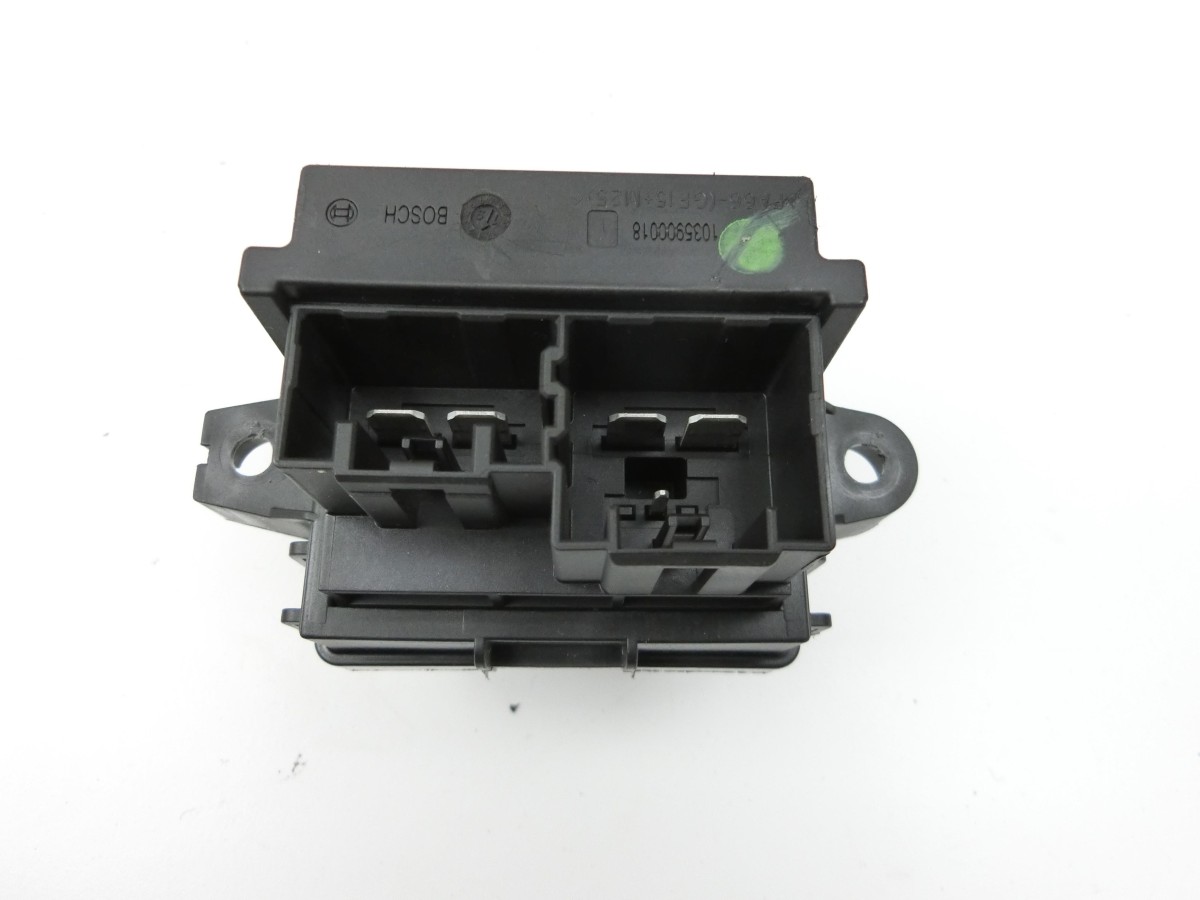 Ford Focus HP 18-22 Widerstand Gebläse Lüfter G3GH-19E624-AA F011500141