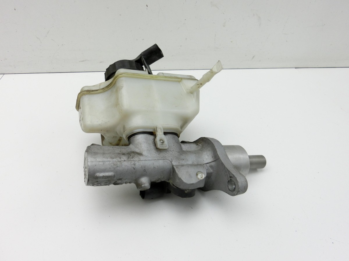 VW Touran 1T3 06-10  Hauptbremszylinder Bremszylinder