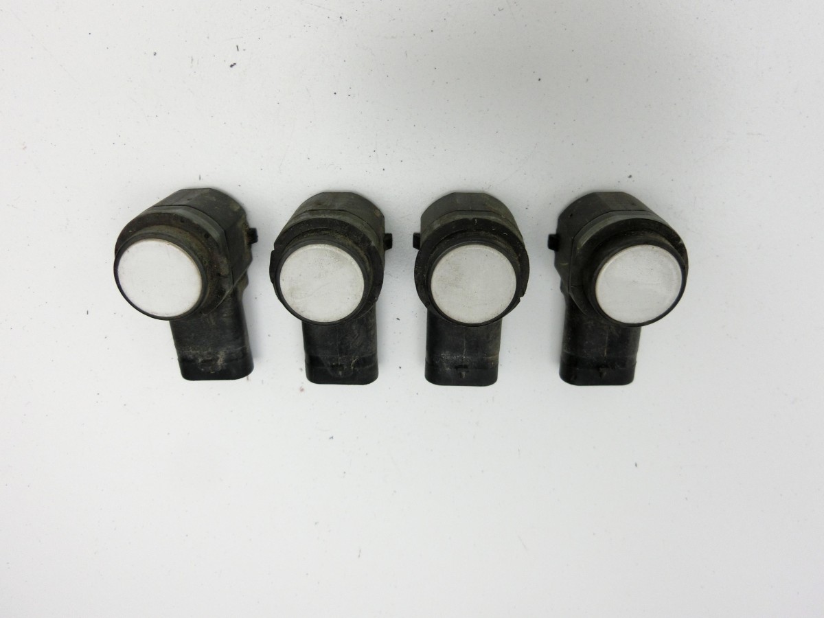 VW Golf 6 VI Variant 08-13  Abstands Sensor Parksensor PDC Satz Set Hinten LB9A       5C6919275 E1063843