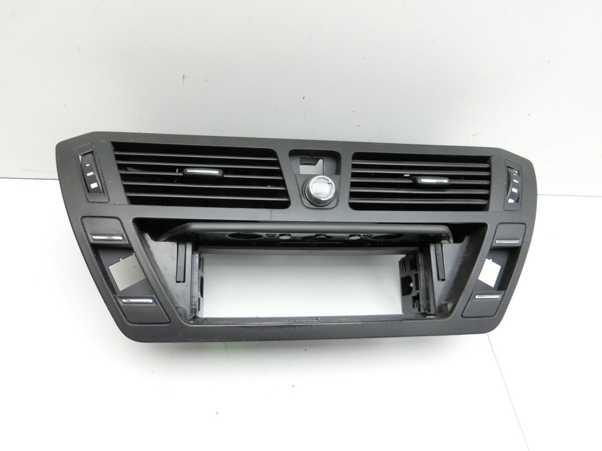 Citroen C4 Grand Picasso 06-10  Luftdusche Luftdüse Mitte mit Einbaurahmen 9683265580 9685325680