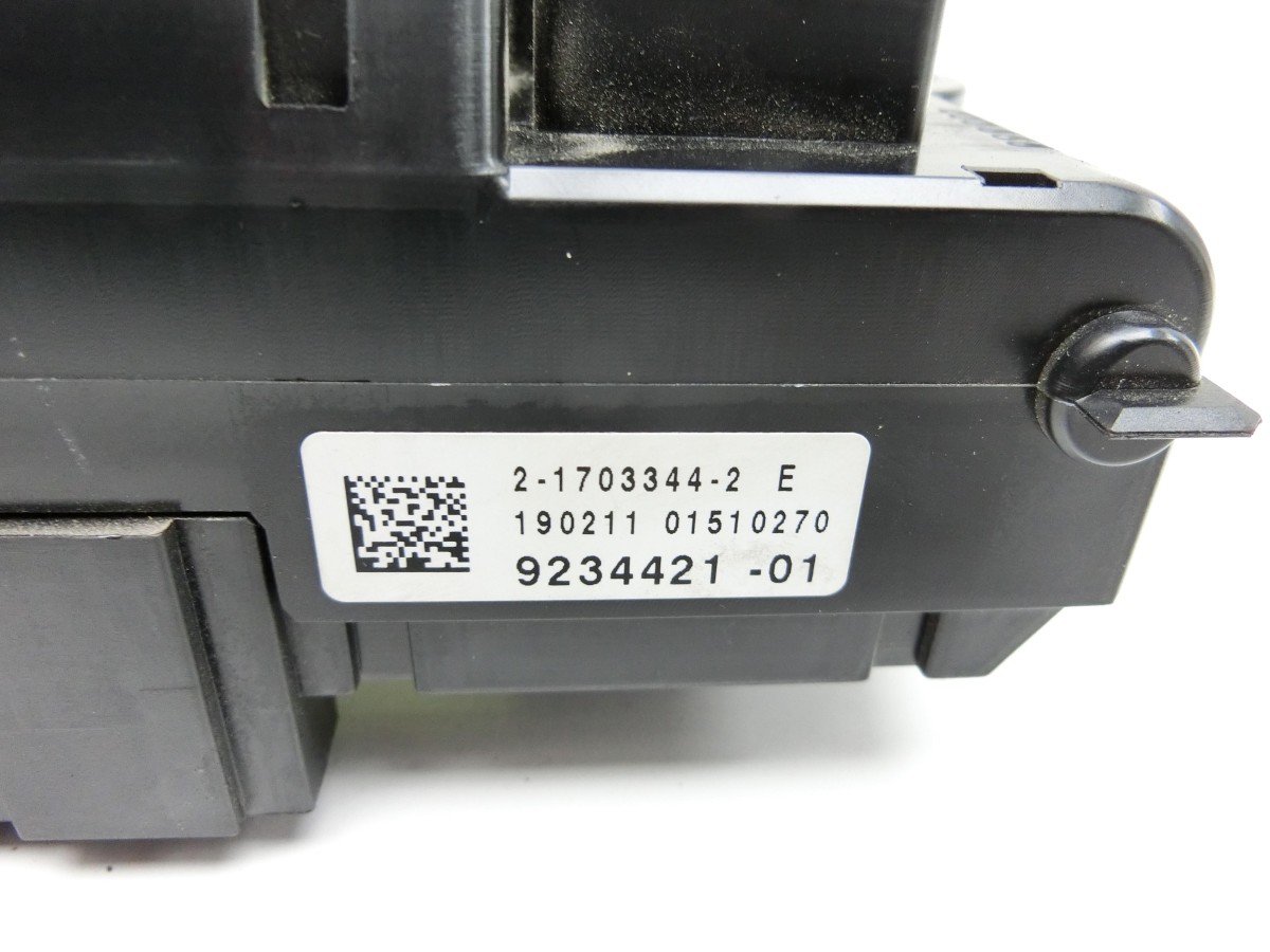 BMW 5er GT F07 09-13 3,0 175KW  Sicherungskasten Zentralelektrik 9234421 9234421-01 2-1703344-2