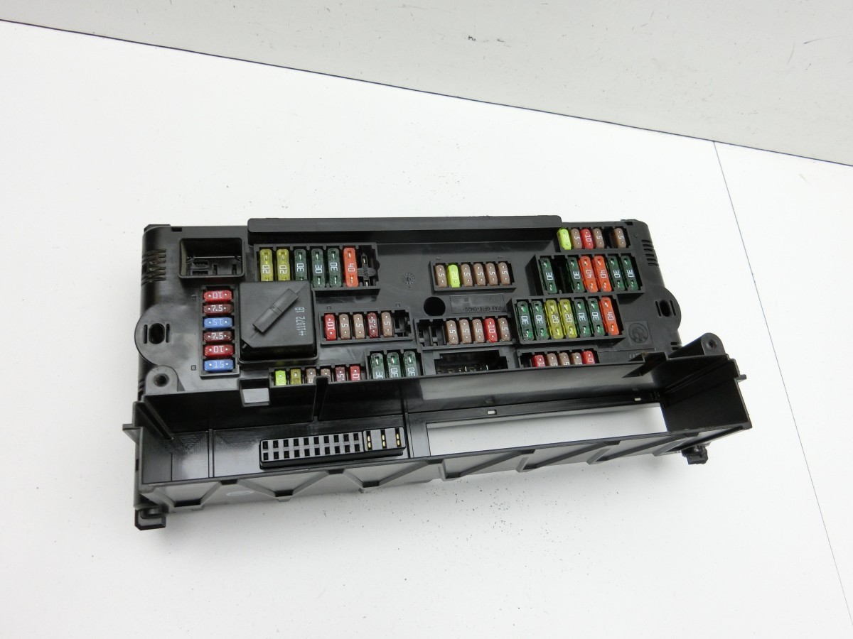 BMW 5er GT F07 09-13 3,0 175KW  Sicherungskasten Zentralelektrik 9234421 9234421-01 2-1703344-2