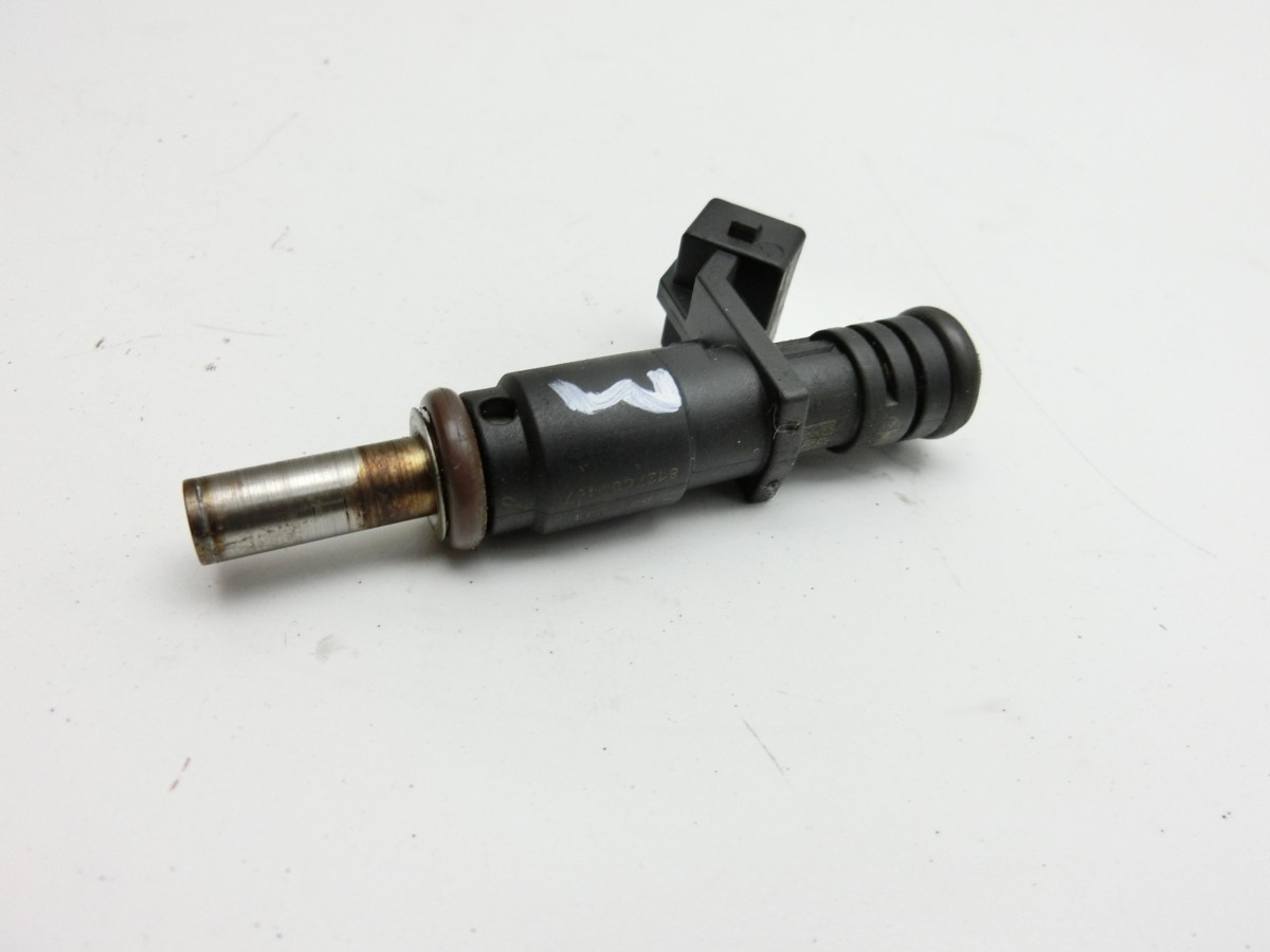 BMW 1er E82 07-11 3,0 160KW  Injektor Einspritzdüse Zyl.3 7531634