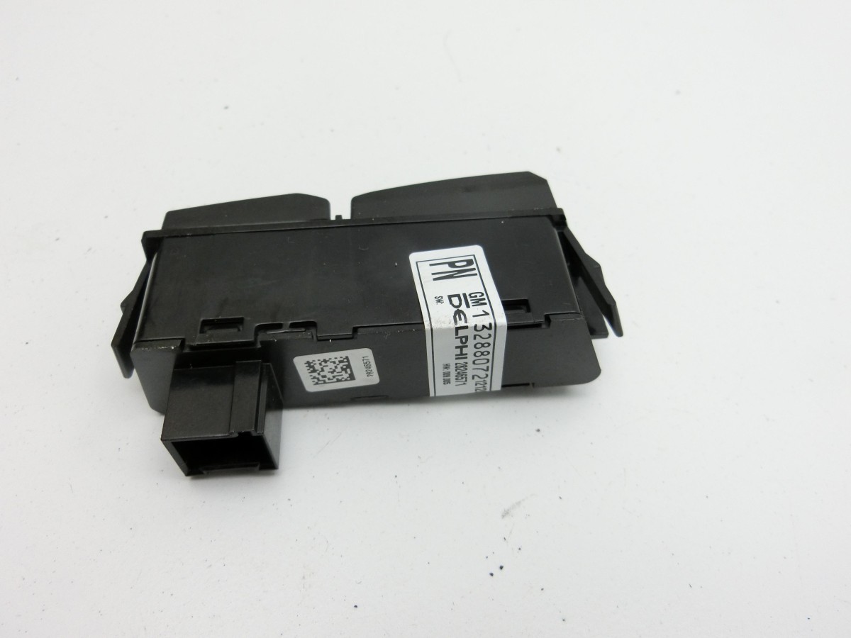 Opel Astra J 12-18  Schalter Taster ESP 13288072 28246571