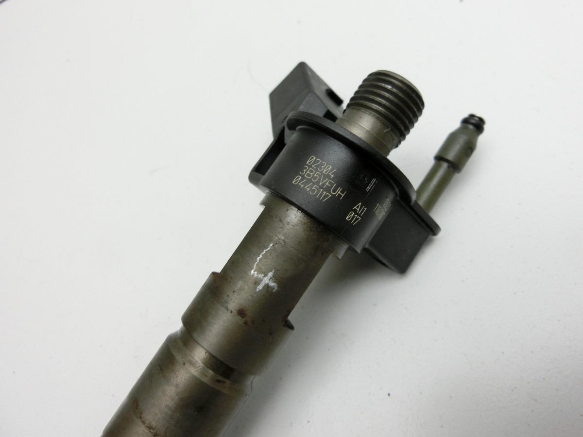 BMW 5er GT F07 09-13 3,0 175KW  Injektor Einspritzdüse Zyl.4 13537805430 7805430 7805430-03 0445117017
