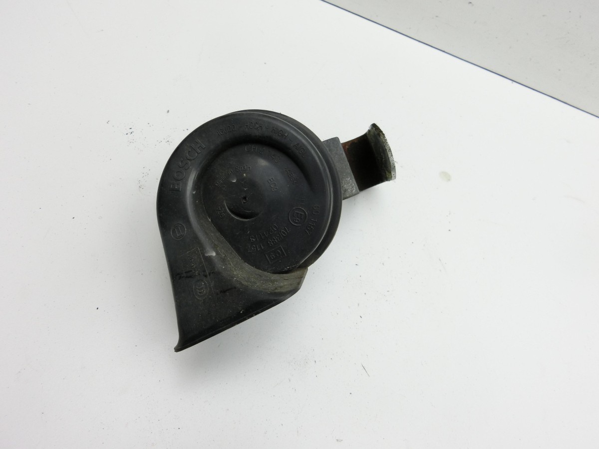 BMW E81 1er 116i LCI 07-13  Hupe Signalhorn Tieftöner Links 7195540 61337195540