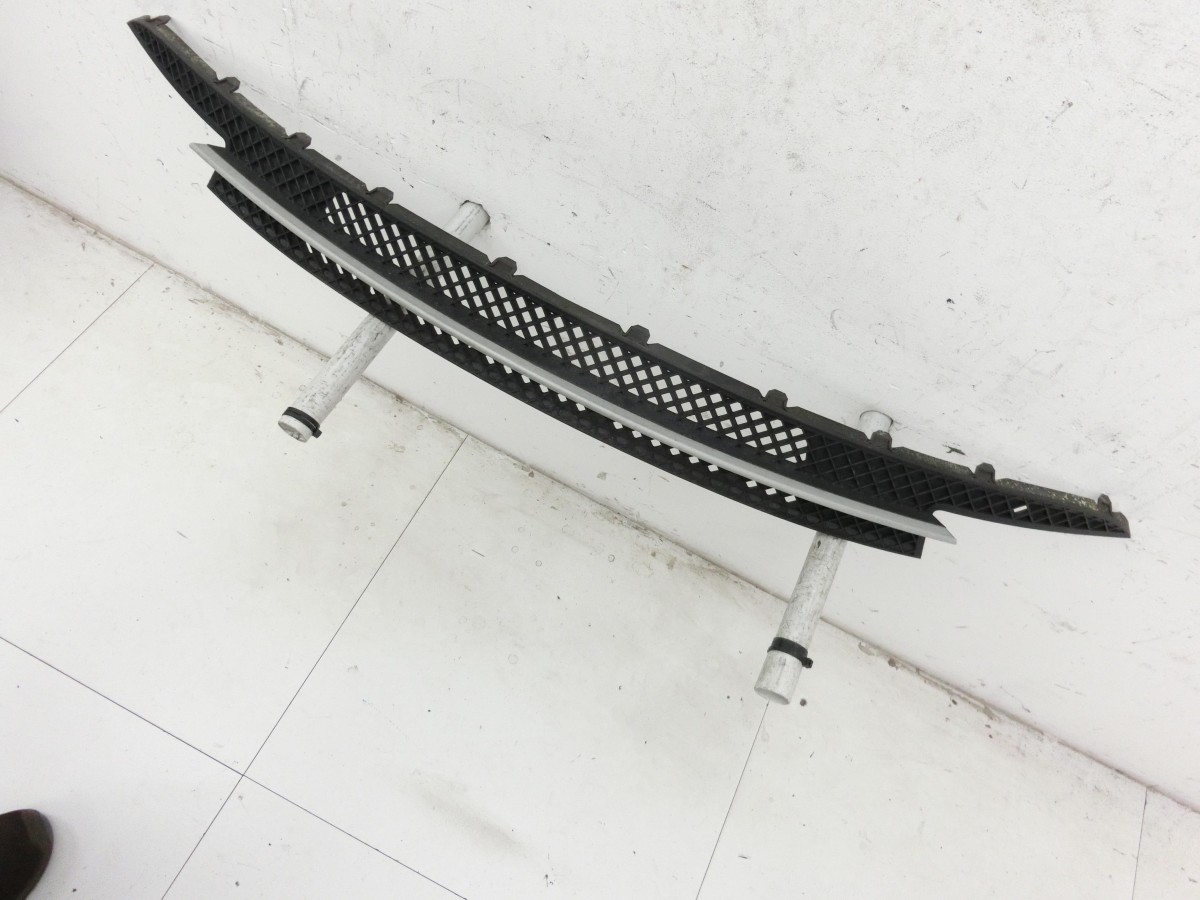 BMW E81 1er 116i LCI 07-13  Wischerabdeckung Abdeckung für Wischermotor Vorne 7182367 51117182367