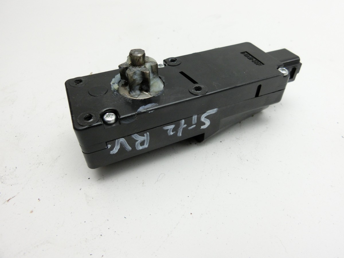 Mercedes X-Kl 470 X220d 17-20  Stellmotor Antrieb für Sitz Verstellung Rechts Vorne 864000-1480 158P0-A2304