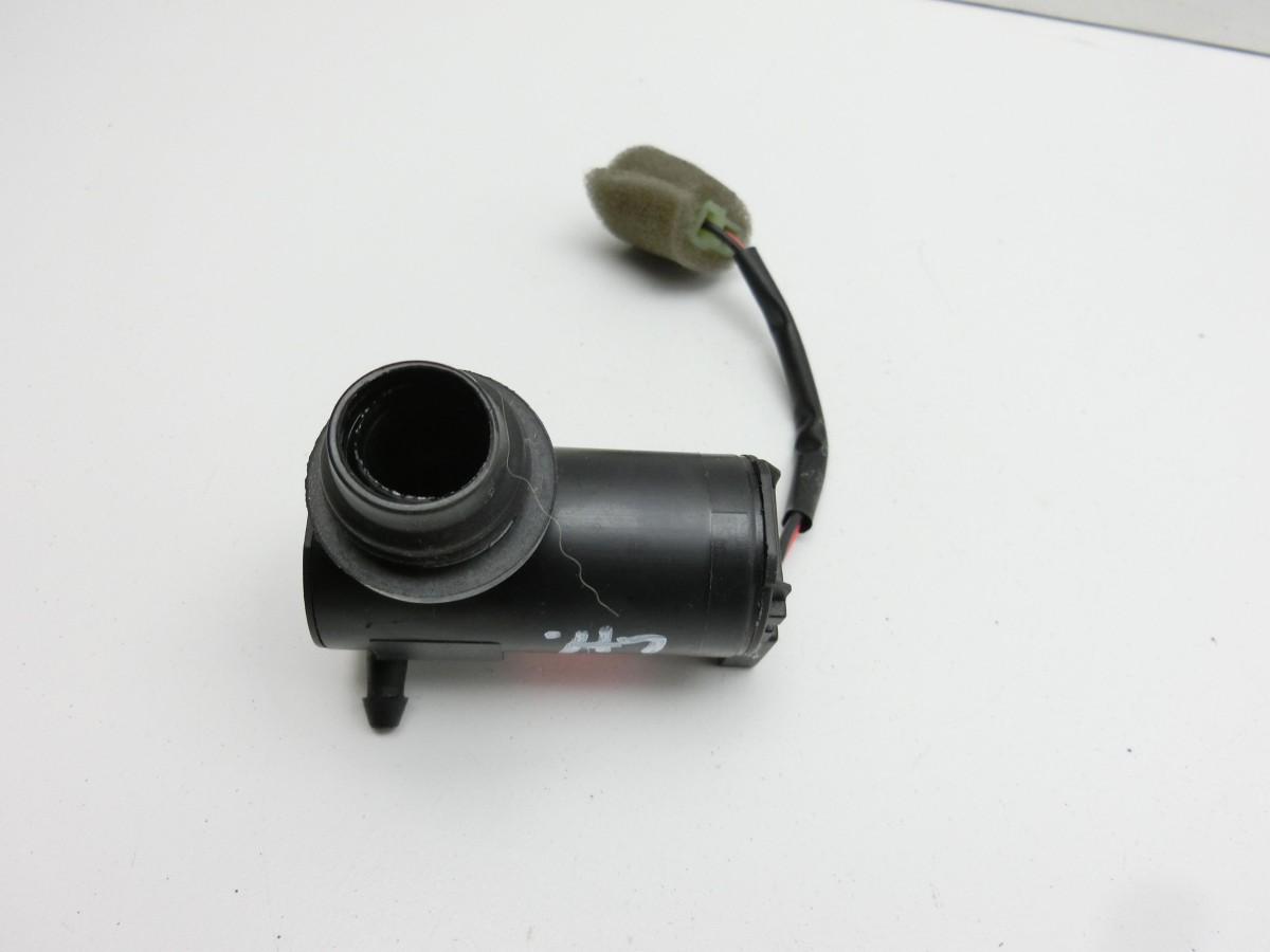 Ssangyong Rodius II 13-19  Waschwasserpumpe Waschpumpe Links Hinten