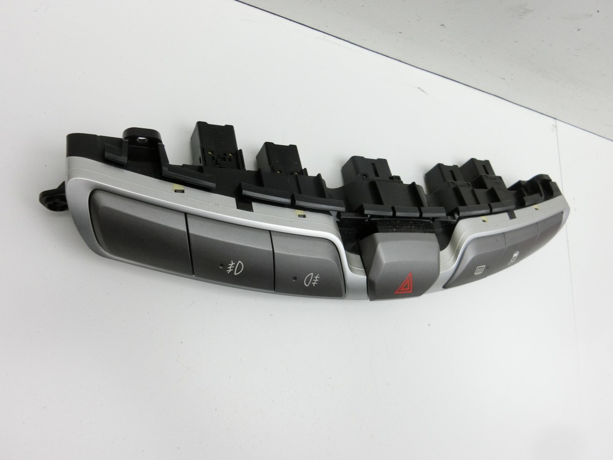 Ssangyong Rodius II 13-19  Bedienteil Bedienelement Klimabedienteil Warnblinkschalter 85230-21910