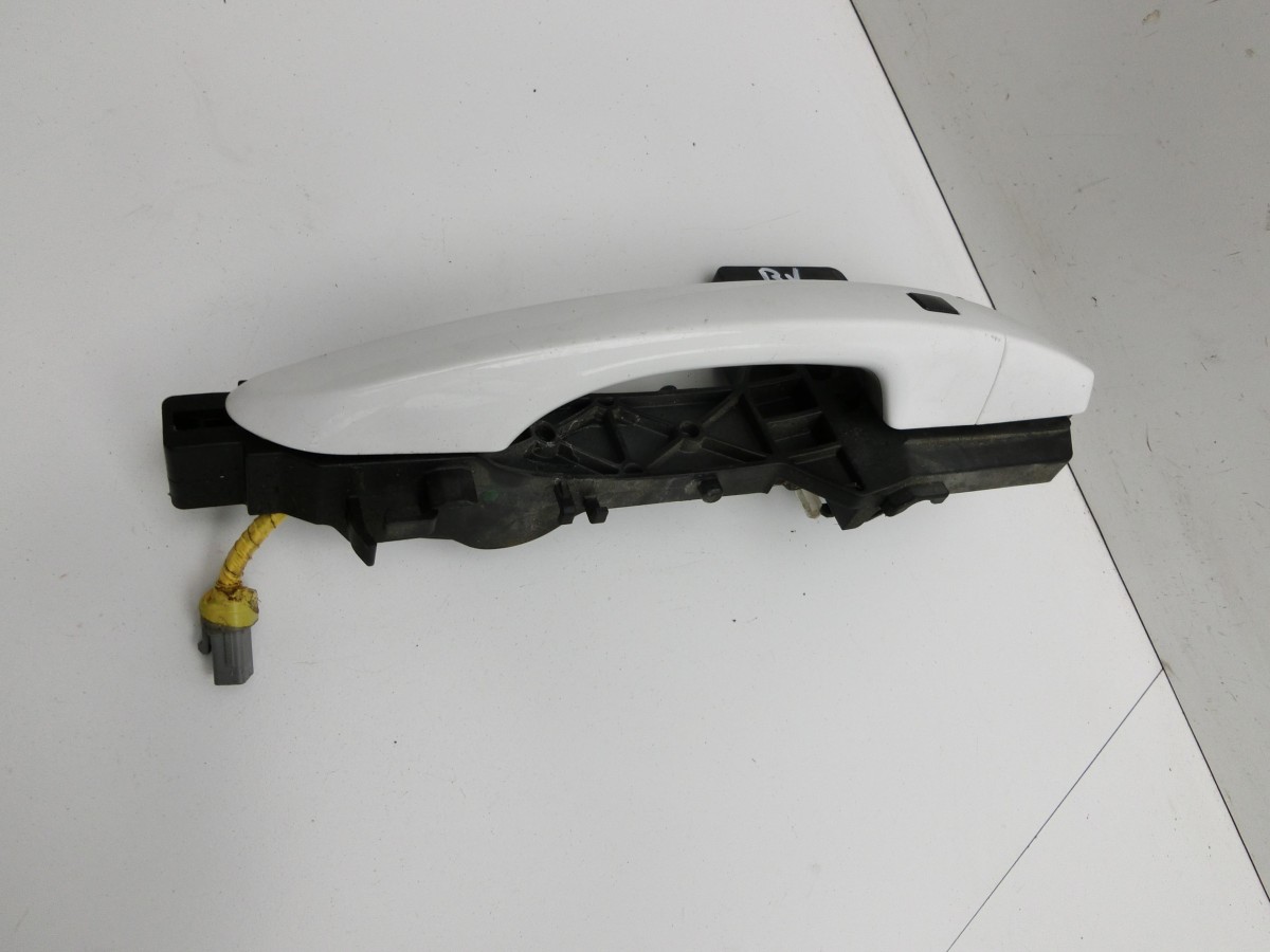 Hyundai Tucson TL 18-20   Türgriff Griff aussen Rechts Vorne Keyless Entry            82661D7000