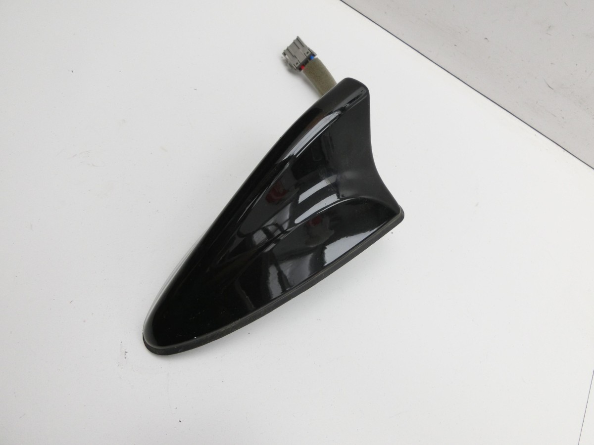 Hyundai Tucson TL 18-20  Antenne Dachantenne 96210-D7300EB R1908190364