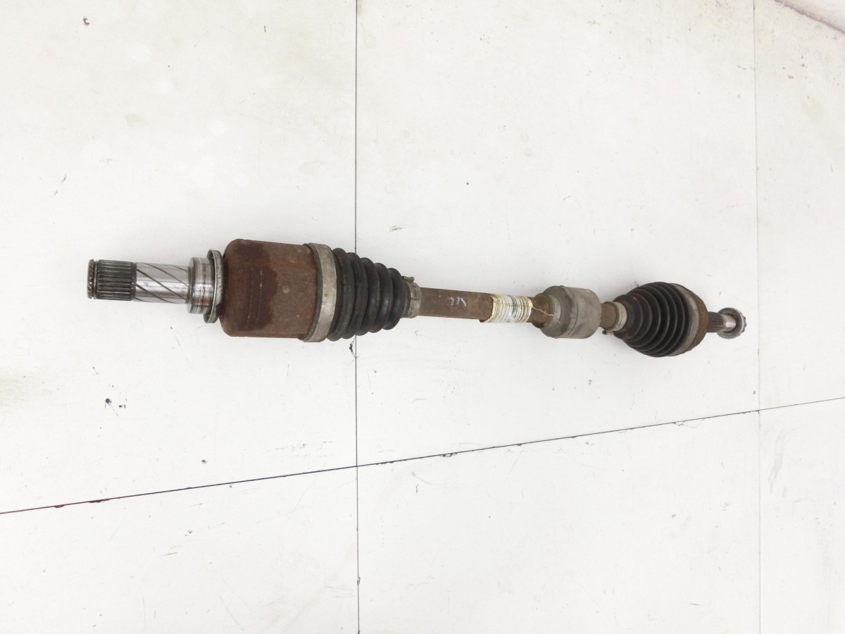 Renault Clio IV BH 12-16 dCi 1,5 66KW Antriebswelle Gelenkwelle Links Vorne