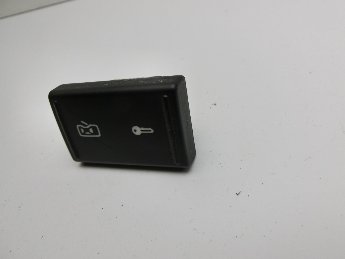 Skoda Roomster 5J 5J7 10-15  Schalter Zentralverriegelung Verriegelung 5J0962125 2241-03S