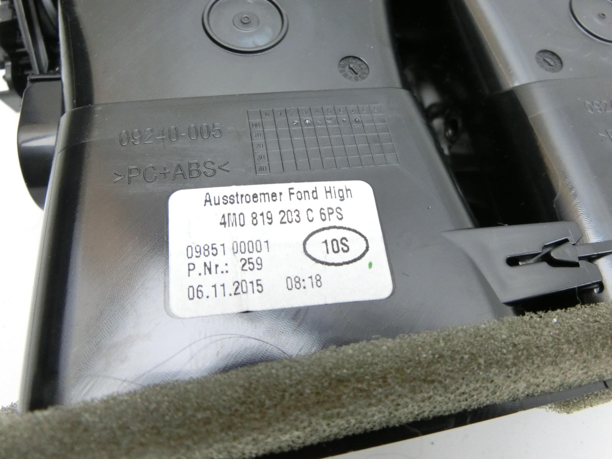Audi Q7 4M 15-19  Luftdusche Luftdüse Mitte Hinten 4M0819203C 4M0819203C6PS 09240-005