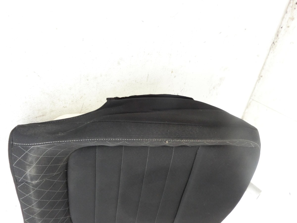 Skoda Fabia III NJ 14-18 5T  Sitzbezug Sitzpolster für Fahrersitz Sitz Links Vorne beheizt 6V0881405R