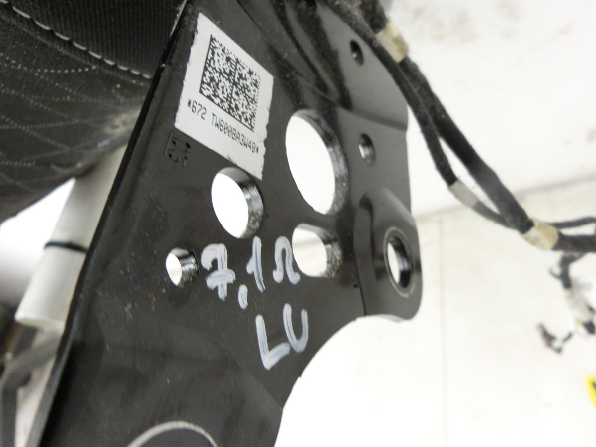 Skoda Fabia III NJ 14-18 5T  Sitzbezug Rückenpolster Links Vorne für Fahrer Sitz 6V0881805AS