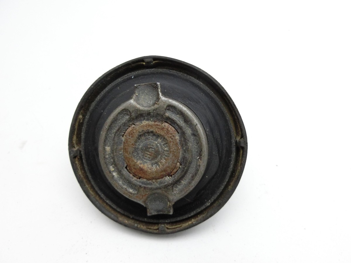 Mercedes Viano Vito W639 03-10  Tankdeckel Verschluss Tankverschluss A9064700005