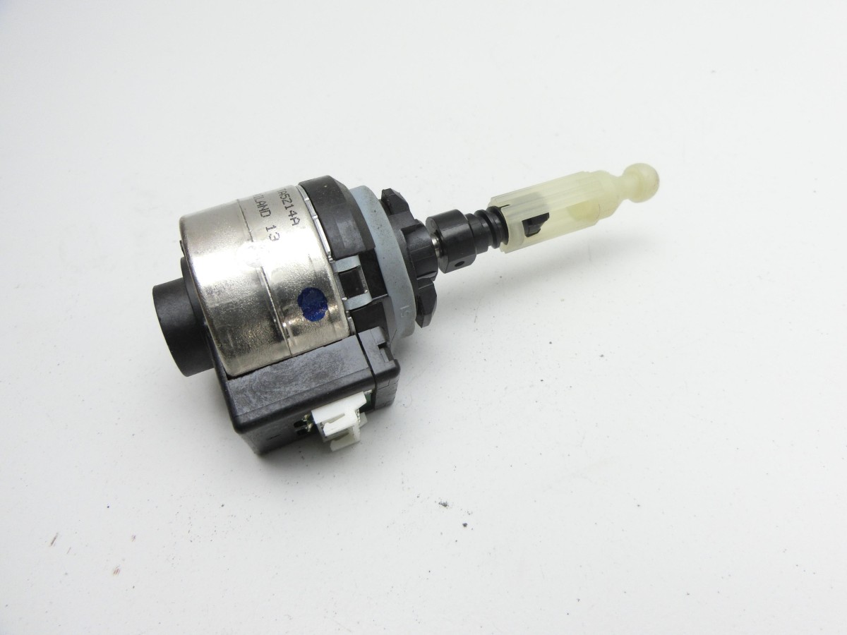 VW Passat 3G 14-19  Scheinwerfer mit Stellmotor LWR Rechts