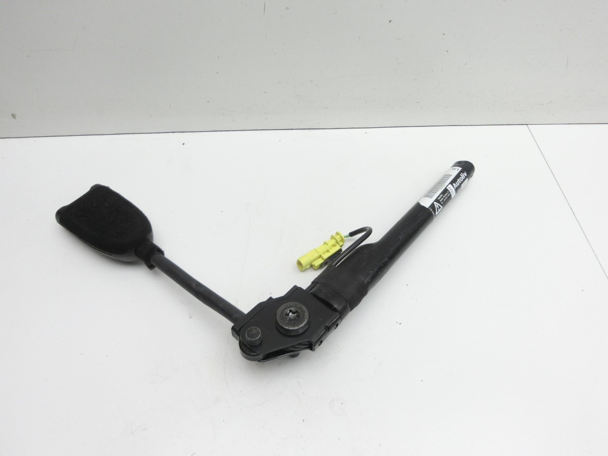 Opel Astra J GTC 11-18 3T  Gurtschloss mit Gurtstraffer Links Vorne 13337409