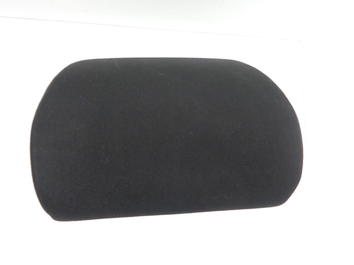 VW Passat 3C B7 10-14  Kopfstütze Mitte Hinten 3AA885902