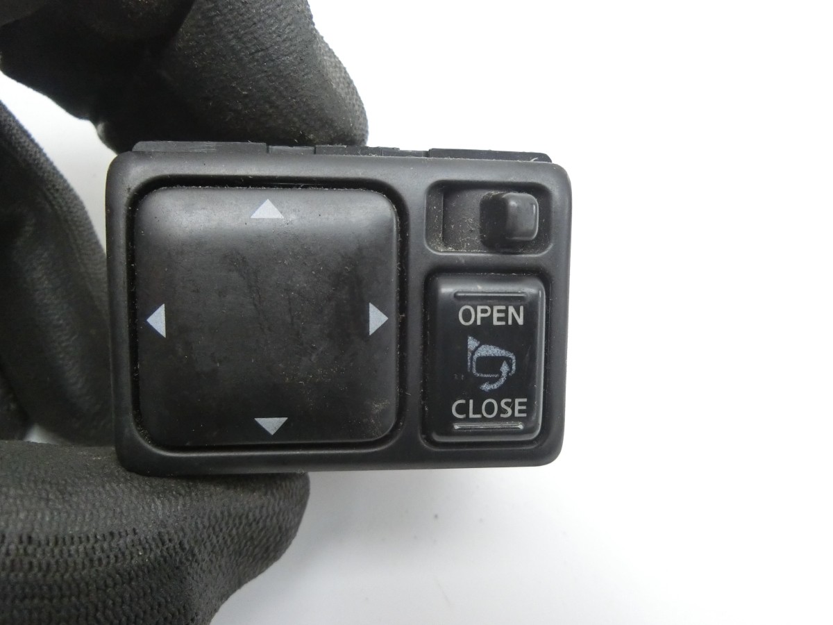 Nissan Nissan Pathfinder R51 05-10  Spiegelverstellung Aussenspiegel Schalter 25570AX005