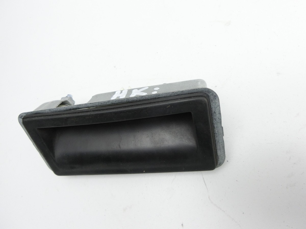 Audi A3 8V 12-16  Schalter Taster Heckklappe Heckklappentaster Kofferraum 5N0827566T