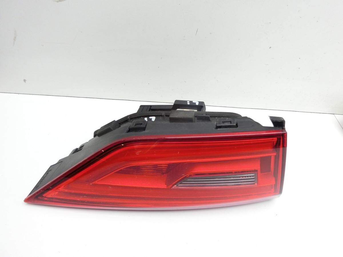 Audi A3 8V 12-16 Lim  Rückleuchte Heckleuchte für Klappe Innen Links LED 8V5945093H