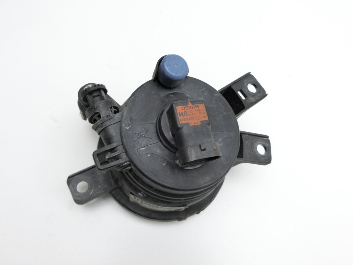 BMW X1 E84 X18D 09-12  Nebelscheinwerfer Rechts orig 2993526 63172993526 2990020 63.17-2990020-04