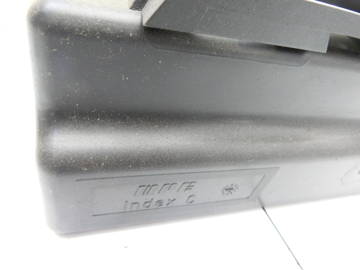 BMW 318Ci E46 00-03 Cabrio Ablagefach Staufach Fach Sitz Rechts Vorne BMW 318Ci E46 00-03 25.02.2002 8267538... Vorschau 8