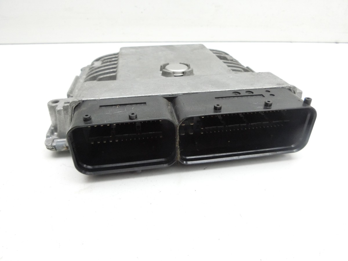 Skoda Fabia 545 10-14 TSI 1,2 63KW  Steuergerät ECU für Motor Motorsteuergerät 03F906070AM 5WP44630