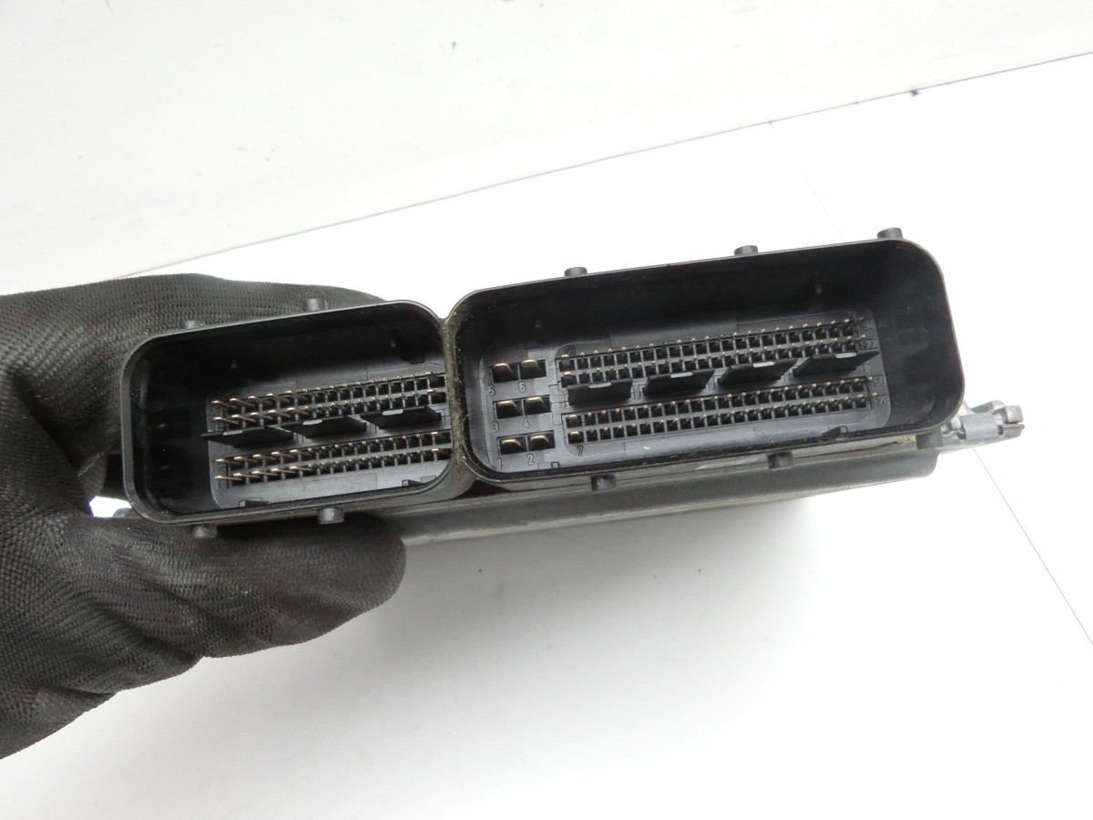 Skoda Fabia 545 10-14 TSI 1,2 63KW  Steuergerät ECU für Motor Motorsteuergerät 03F906070AM 5WP44630