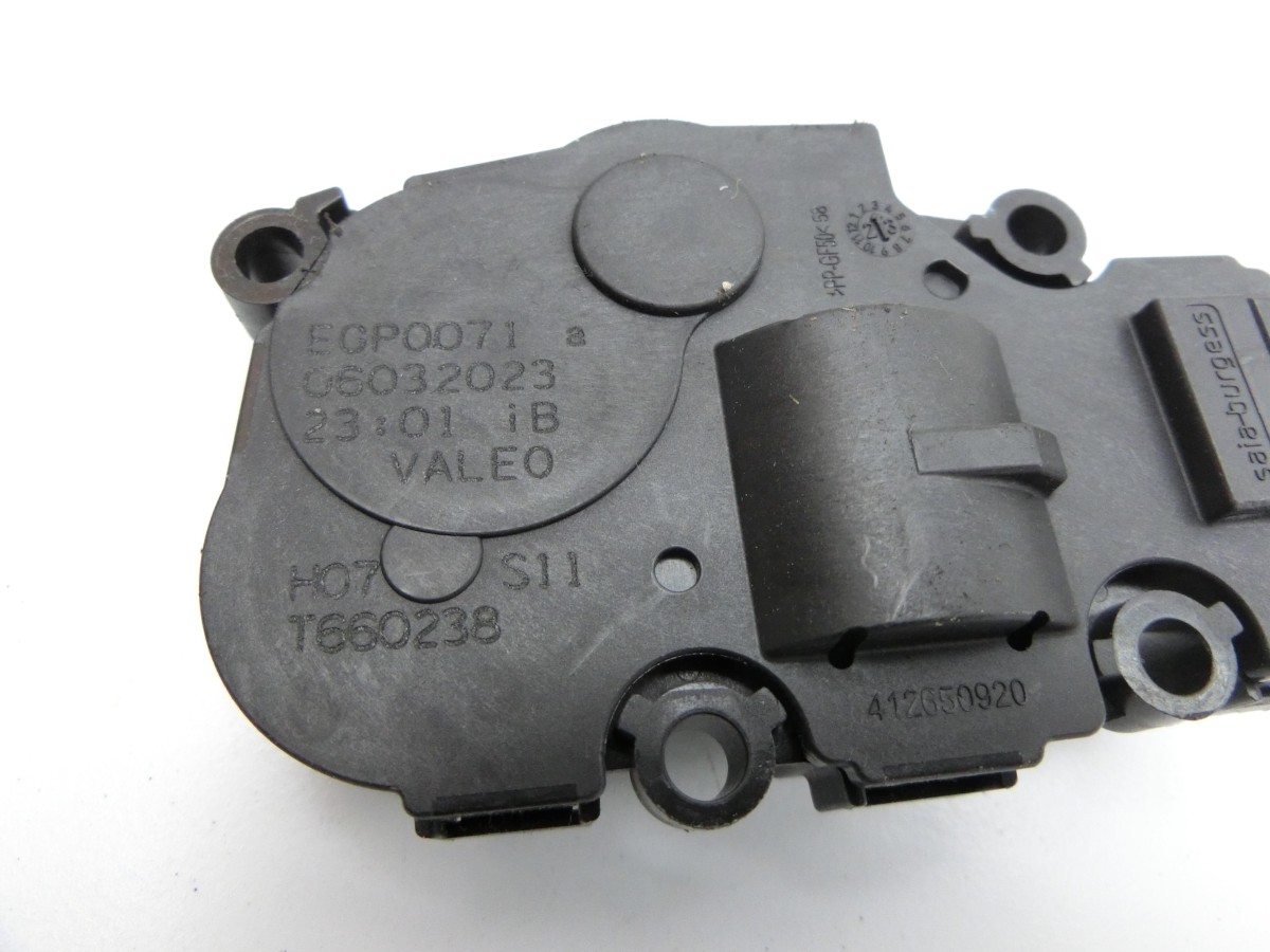 Opel Astra L 21-26  Luftklappenstellmotor Stellmotor Pos.2 410478280 412650920