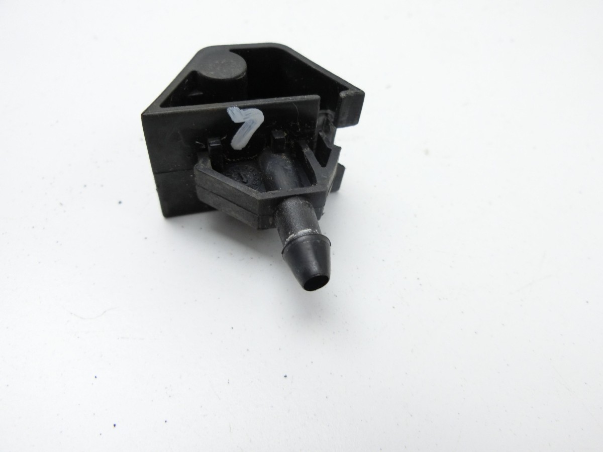 Nissan Qashqai +2 J10 10-13  Waschdüse für Windschutzscheibe WS Links