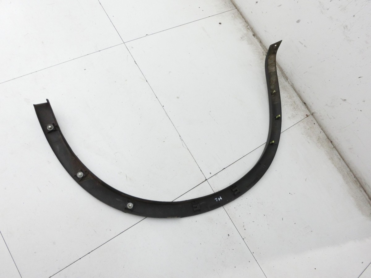 Nissan Qashqai +2 J10 10-13   Leiste für Kotflügel Links Hinten GAB        93829BR01A