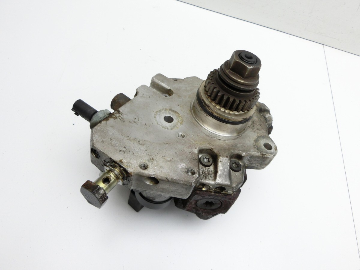 Mercedes B 180 Cdi W245 05-08 CDI 2,0 80KW  Einspritzpumpe Hochdruckpumpe A6400700701 0445010120
