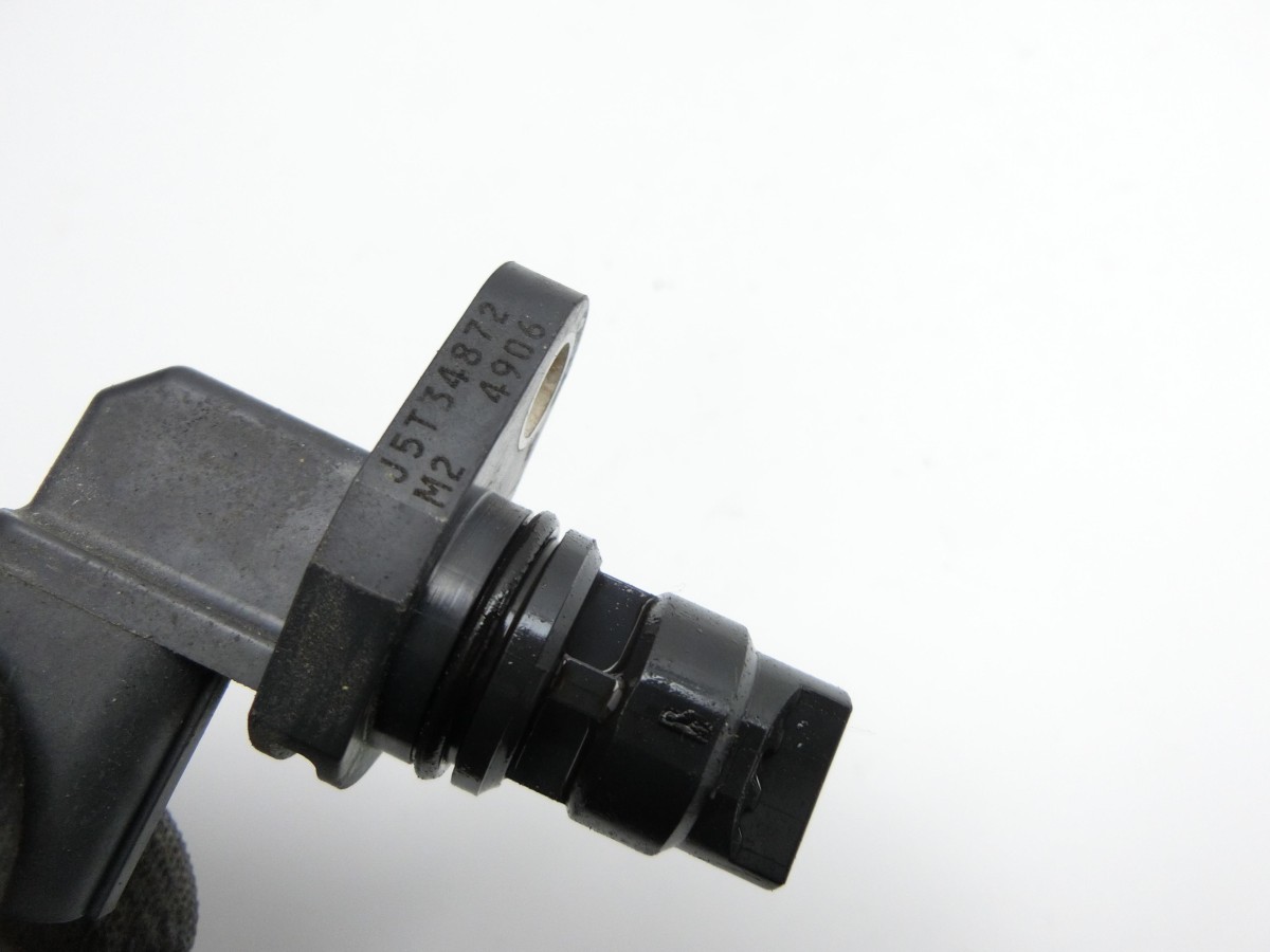 Suzuki Swift IV NZ 13-17 TDCi 1,2 69KW K12B  Nockenwellensensor Impulsgeber Sensor Nockenwelle J5T34872