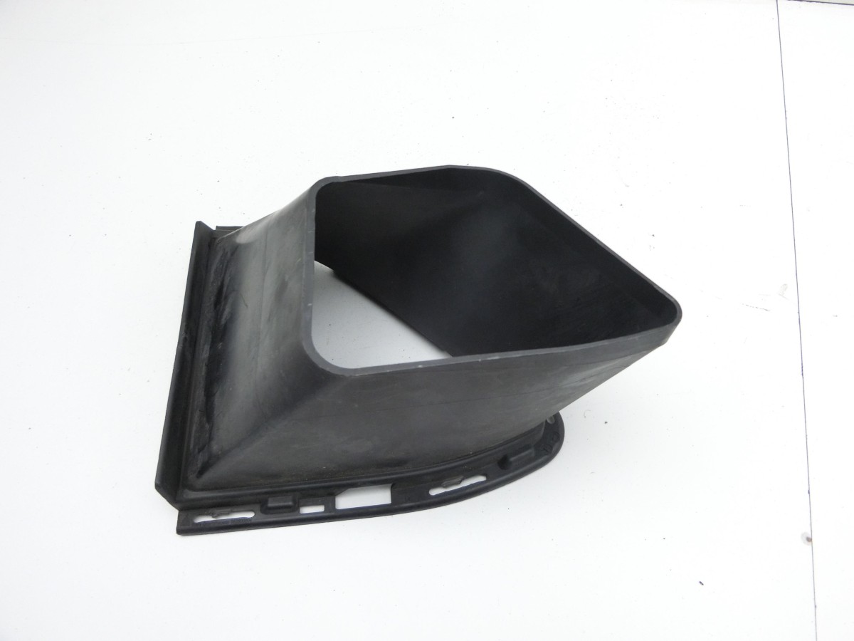 Land Rover Discovery 4 L319 09-13 SDV6 3,0   Ladeluftkanal