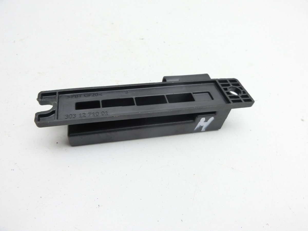 Land Rover Discovery 4 L319 09-13 Steuergerät für ZV Zentralverriegelung Land Rover Discovery 4 L319 09-13... Vorschau 4